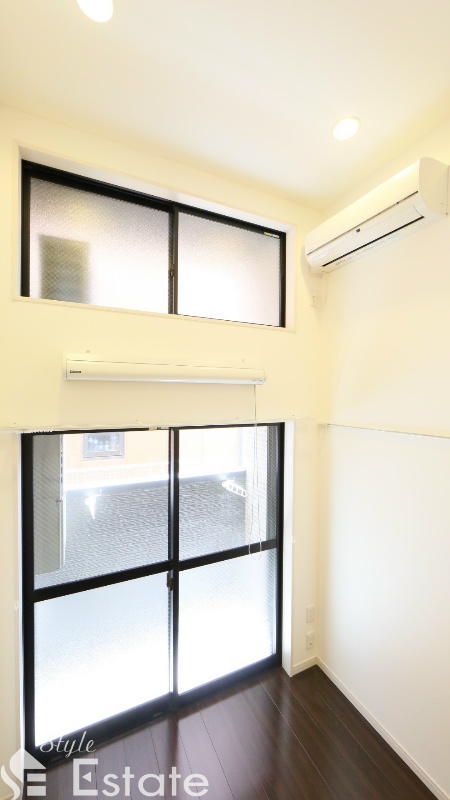 CRASTINE LOFT
