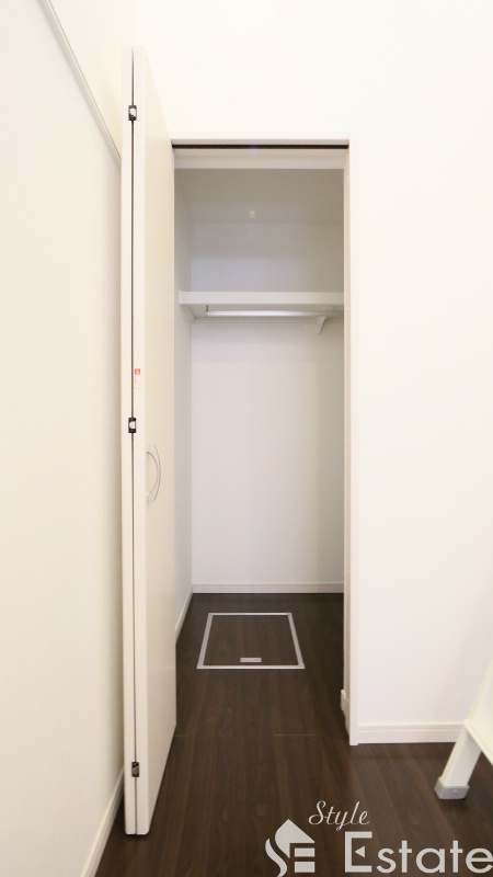 CRASTINE LOFT モ