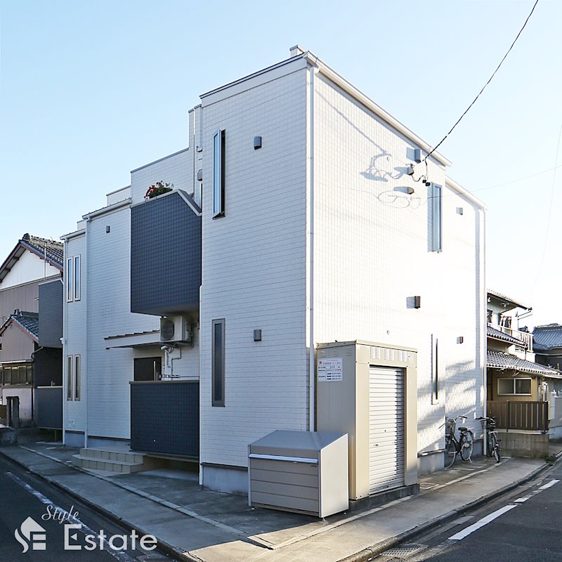 GRANDTIC平安通駅前