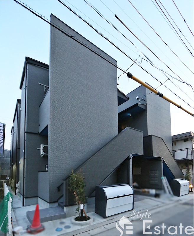 ALLURE 358