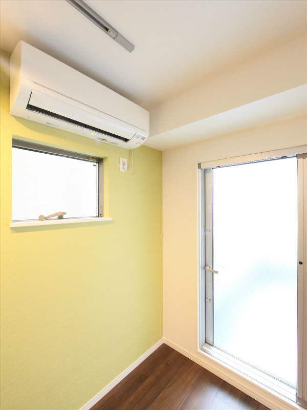 リビング★エアコンついてます