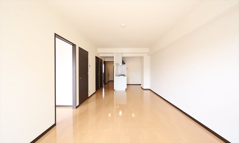 LDK14.7帖 洋室6.7帖 洋室6.4帖