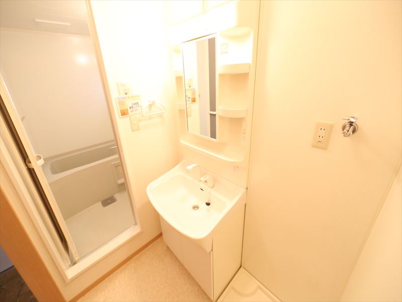 独立洗面台 脱衣所 室内洗濯機置き場