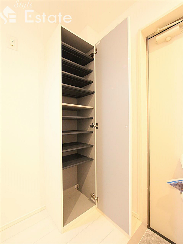 シューズボックス