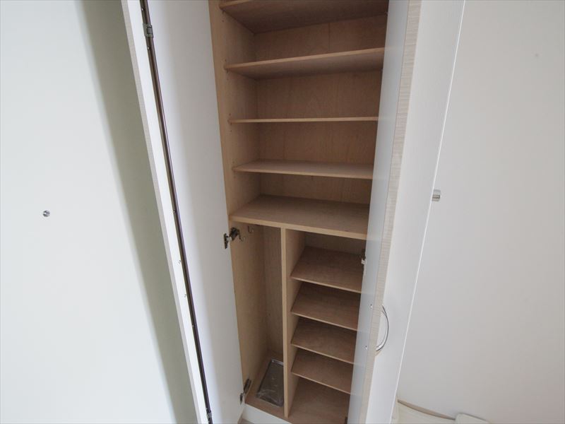 シューズボックス