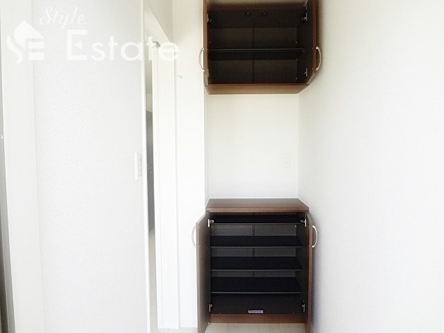 シューズボックス