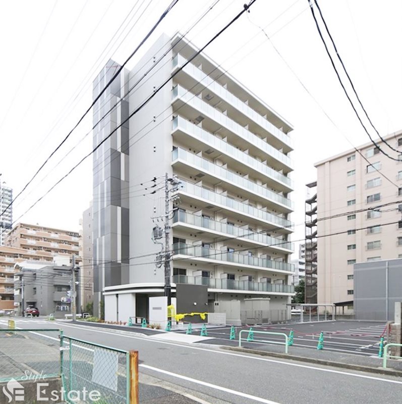 エクラン上前津