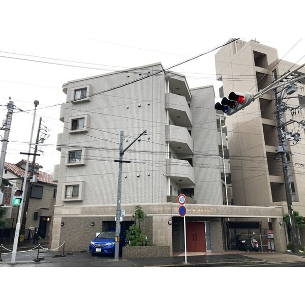 メゾン・ド・エタリテ
