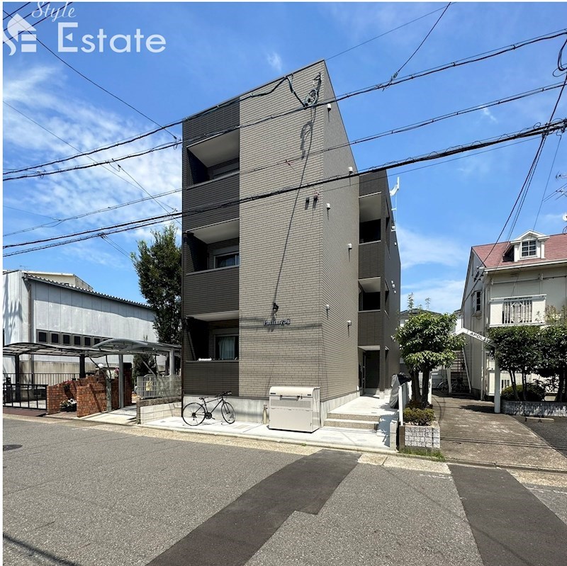 Patina岩塚