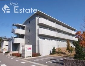 アヴァンセ市が洞