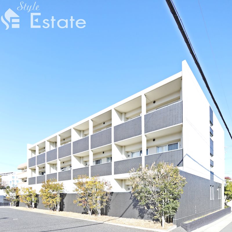 フォトレス八前