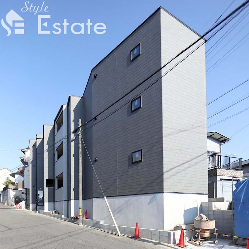 青葉と春色のフェリーチェ