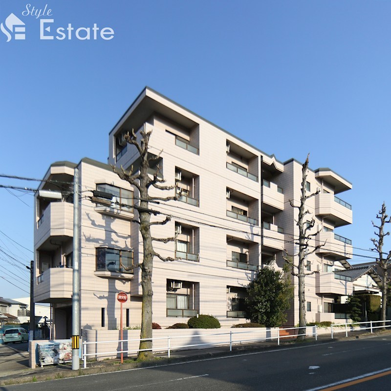 リアライズ一社