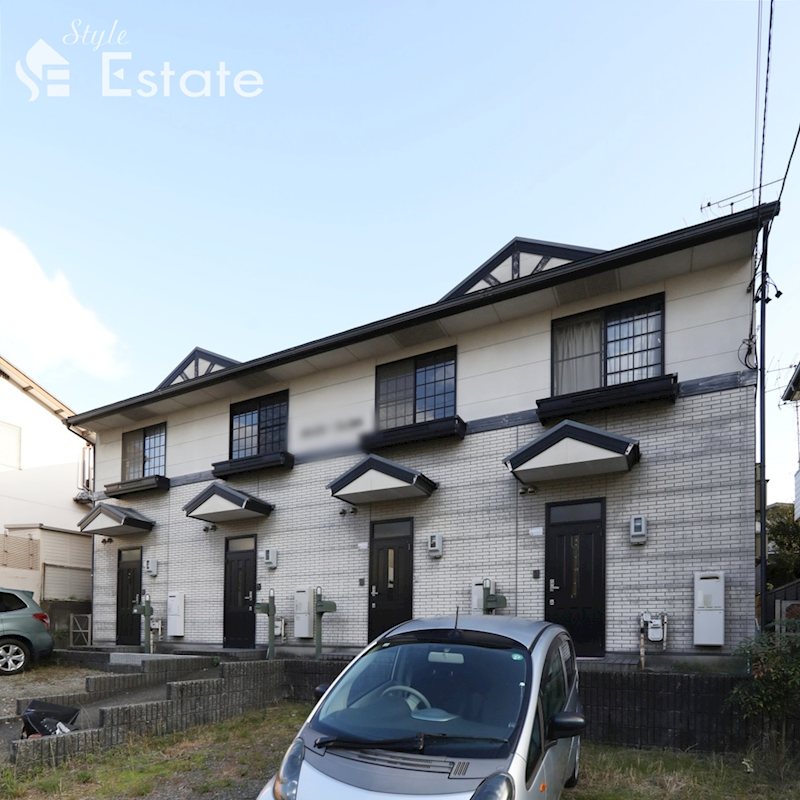 クレストジュネス