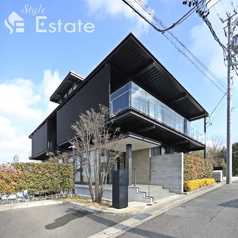 コントレールヒル