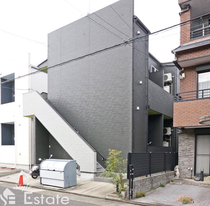 アルナージ川西