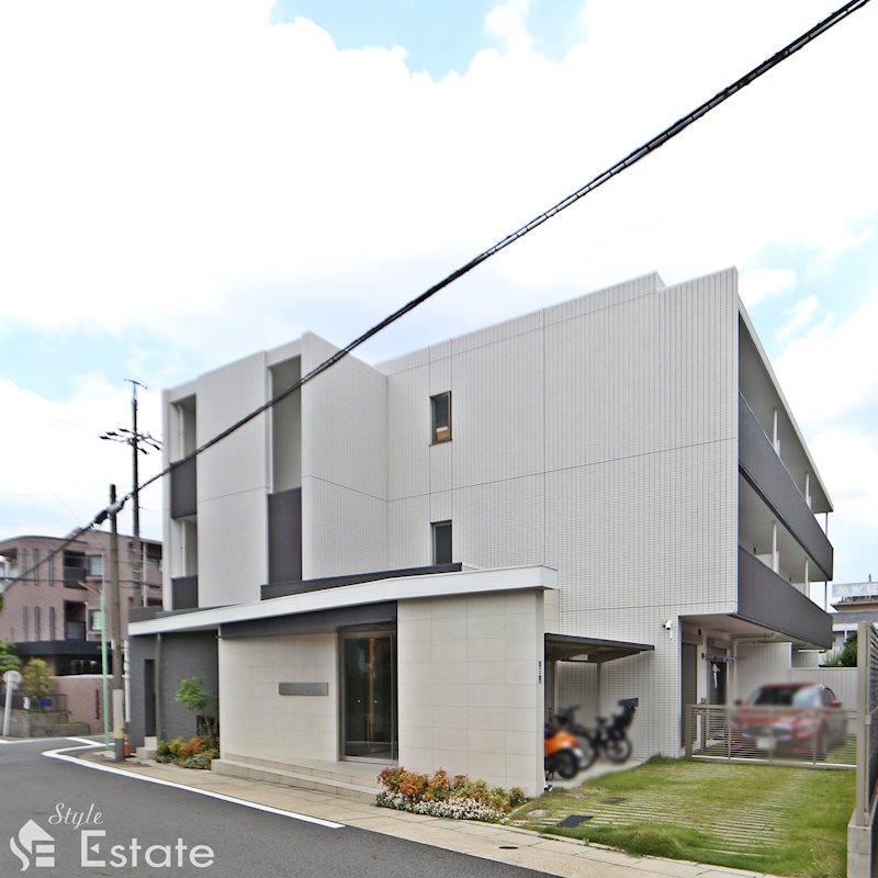 グランヒルズ真栄