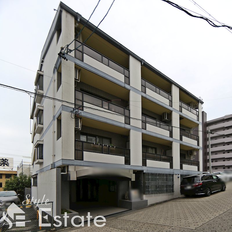 ヴィヴィアン名東本通