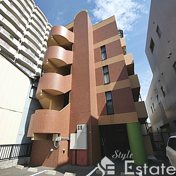 コンフォール港楽（コンフォールコウラク）