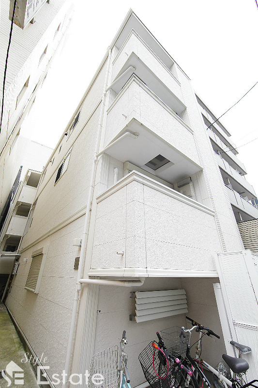 ホワイトハウス新栄