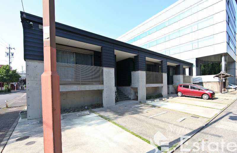 サンガーデン主税町