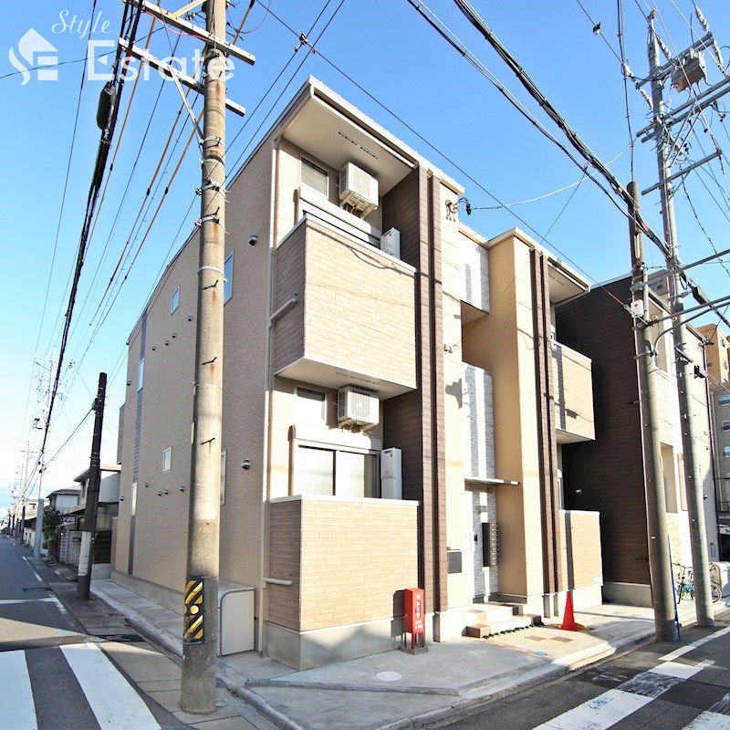 ロイヤルクレスト天塚町