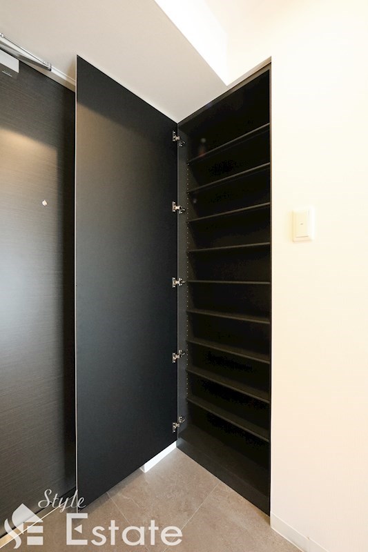 シューズボックス