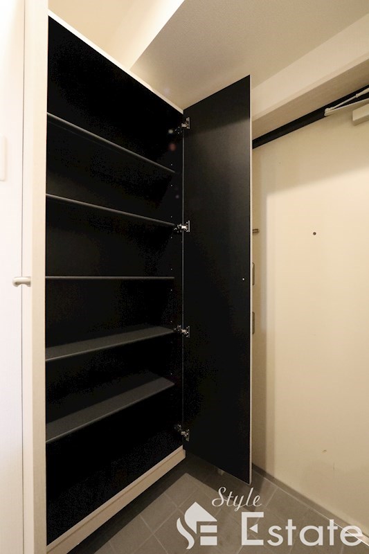 シューズボックス