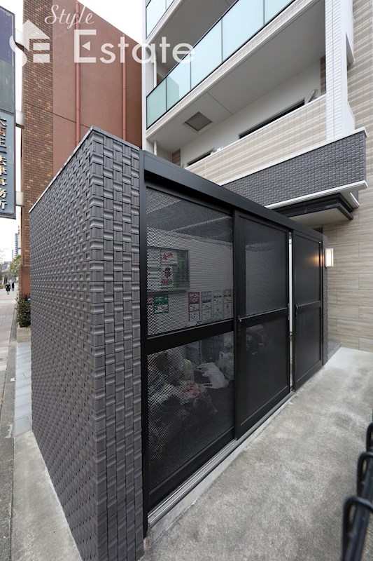 敷地内ゴミ置き場