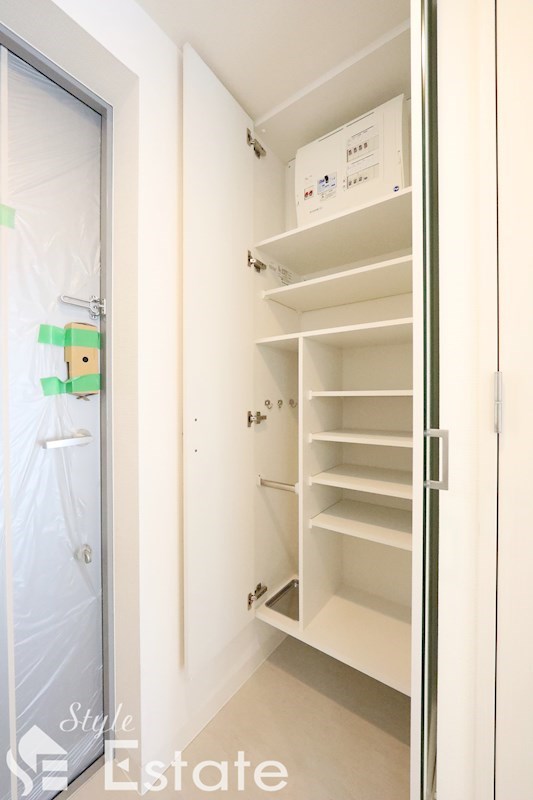 シューズボックス