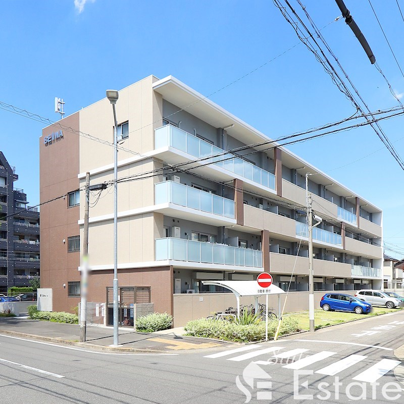 ゼルコヴァ城西