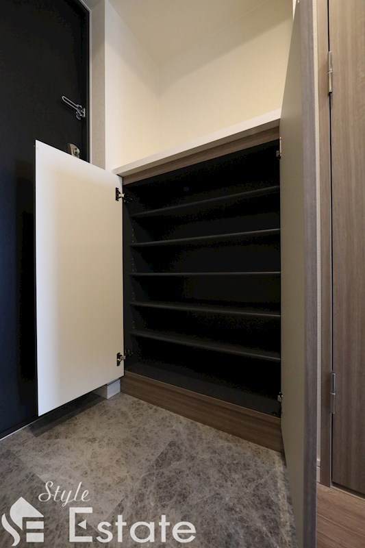 シューズボックス