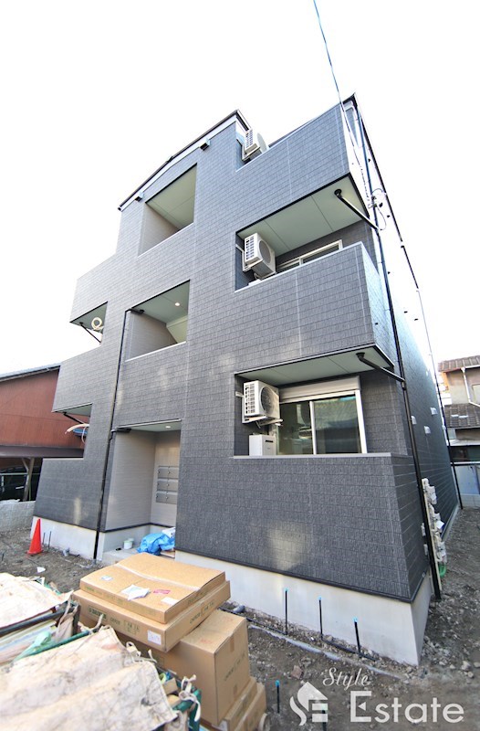 フリューゲル三条