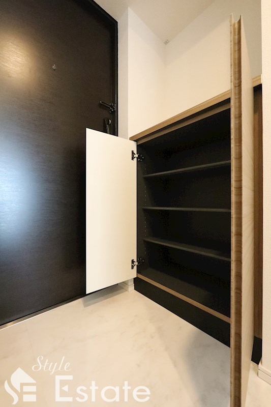 シューズボックス