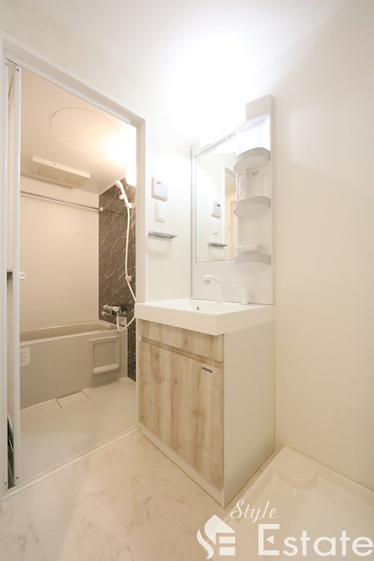 独立洗面台 脱衣所