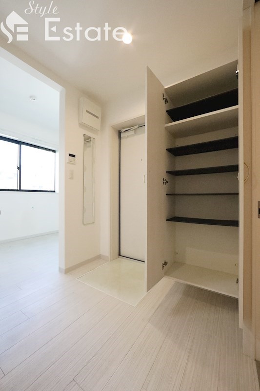 シューズボックス