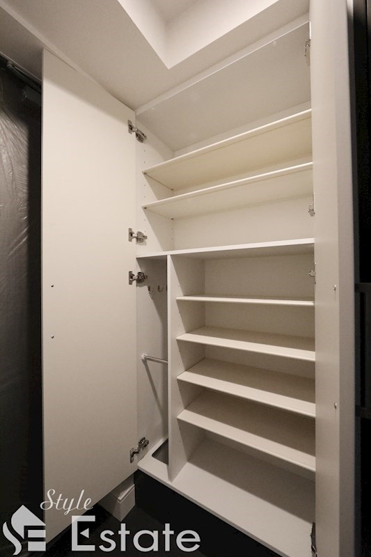 シューズボックス