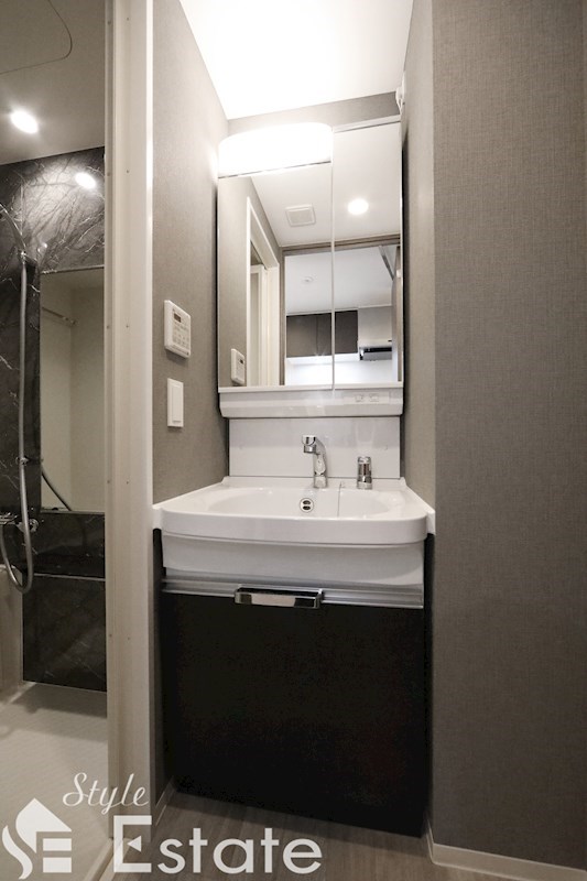 独立洗面台 脱衣所