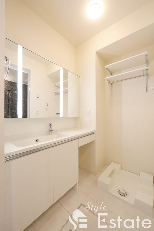 独立洗面台 脱衣所