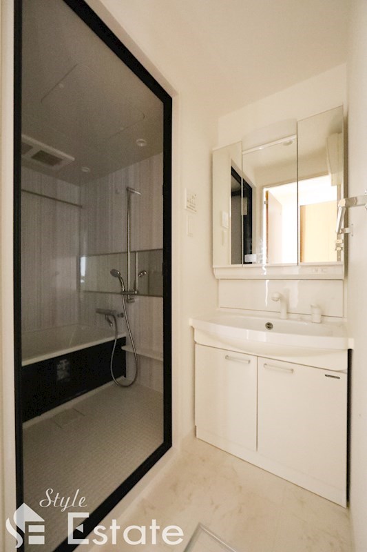 独立洗面台 脱衣所