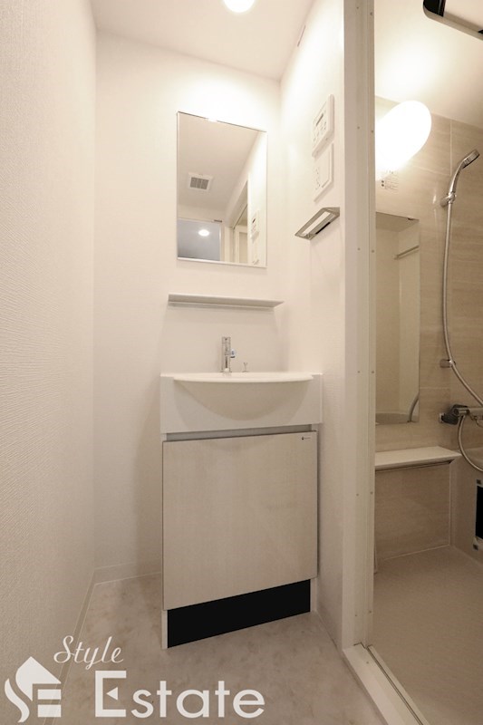 独立洗面台 脱衣所