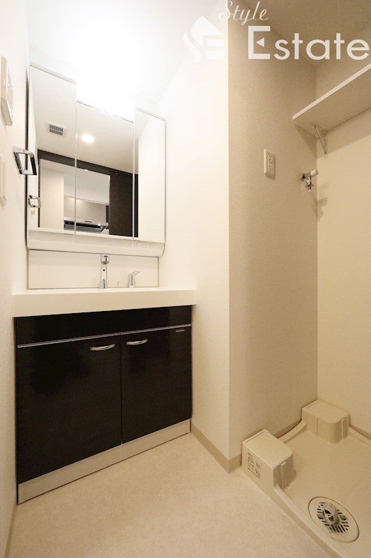 独立洗面台 脱衣所