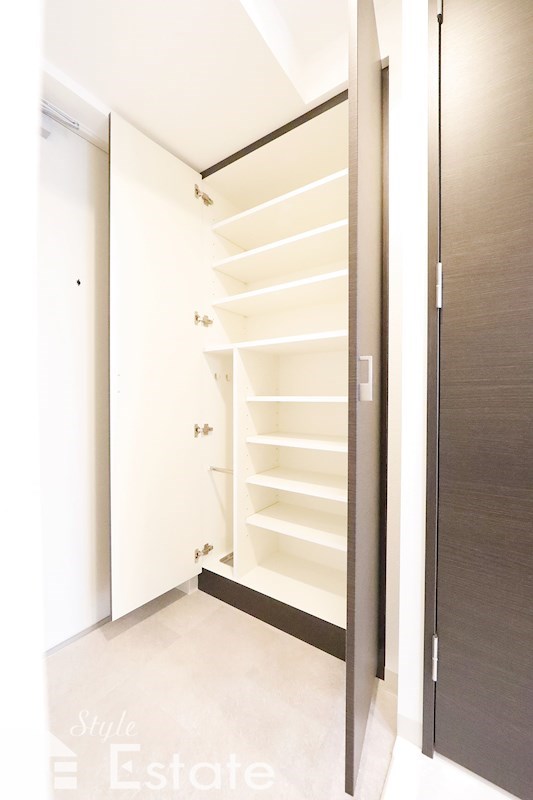 シューズボックス