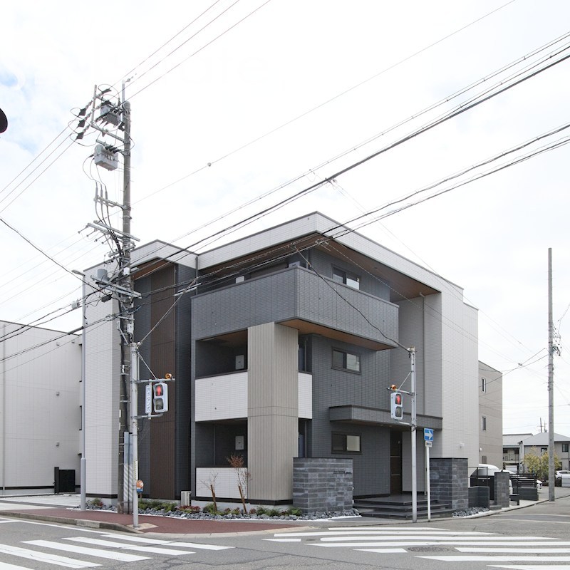 セレスティア長良　ウエスト