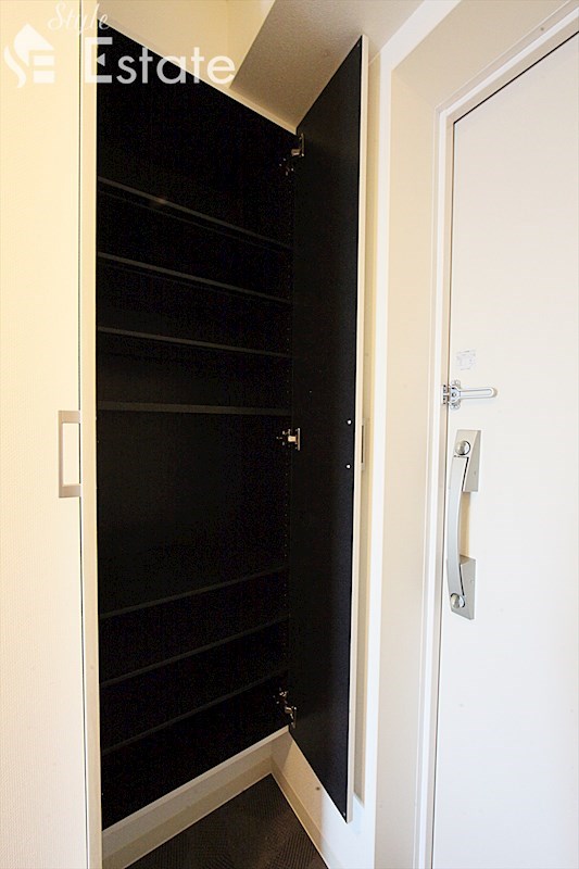 シューズボックス