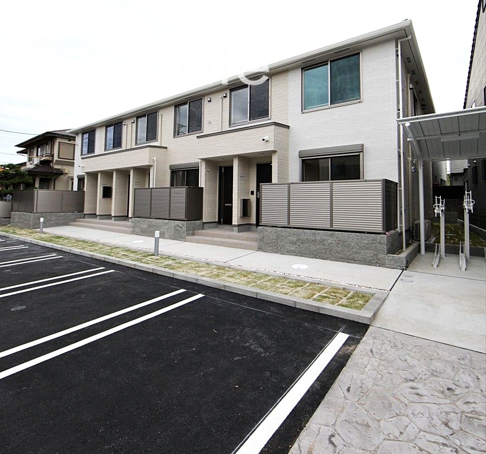 エイプリル　ハウス