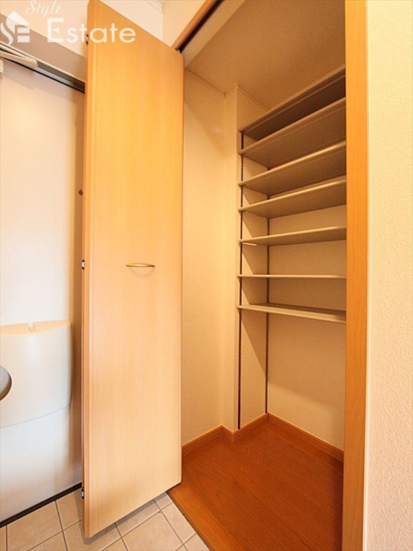 シューズボックス