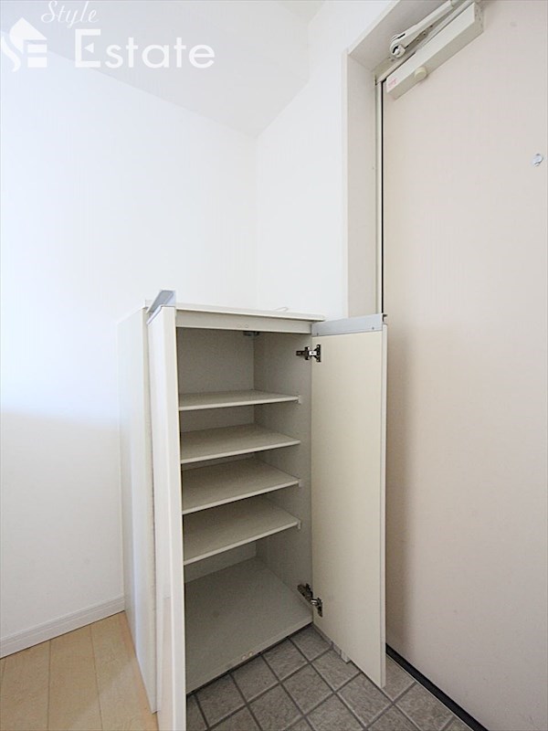 シューズボックス