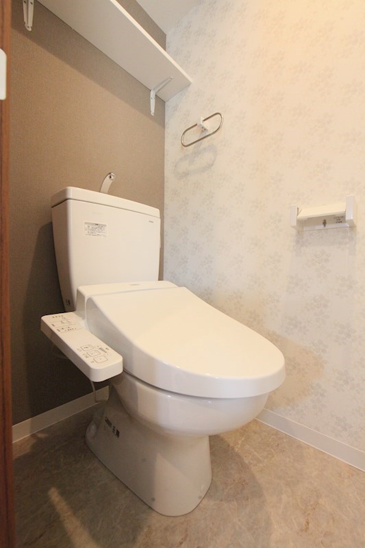 温水洗浄便座付トイレ