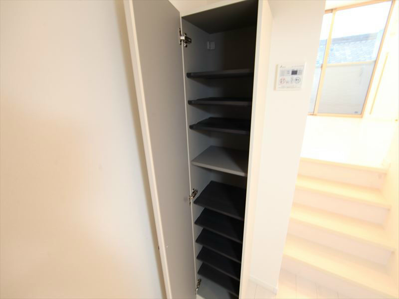 シューズボックス